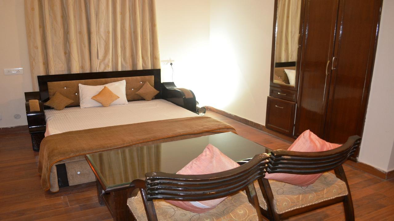 Oyo 19024 Majestic Oak Bush Hotel Mussoorie Luaran gambar