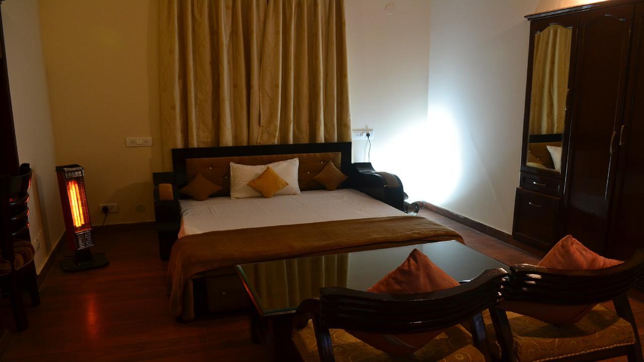 Oyo 19024 Majestic Oak Bush Hotel Mussoorie Luaran gambar