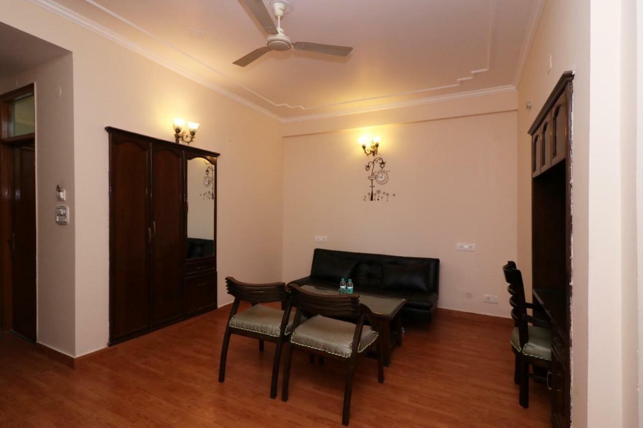 Oyo 19024 Majestic Oak Bush Hotel Mussoorie Luaran gambar