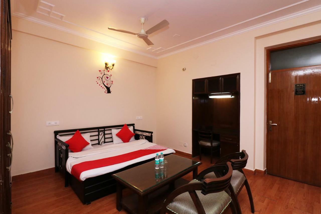Oyo 19024 Majestic Oak Bush Hotel Mussoorie Luaran gambar